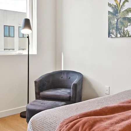 Bright Studio On Sunset Blvd Pool, Parking, Gym-3