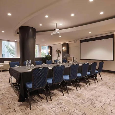 Rydges Darling Square Apartment Hotel-3