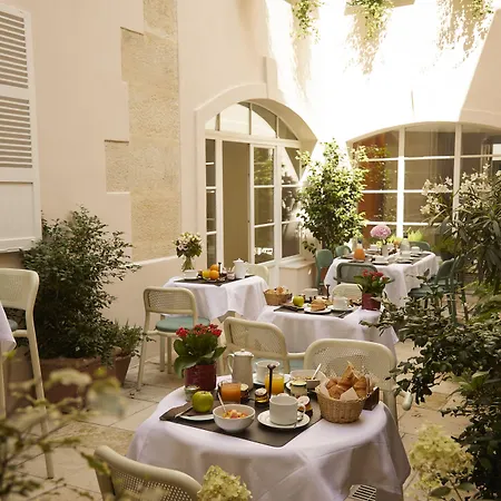 Le Clos Medicis-3
