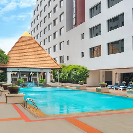 Twin Towers Hotel-3