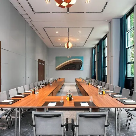 Sheraton Berlin Grand Hotel Esplanade-3