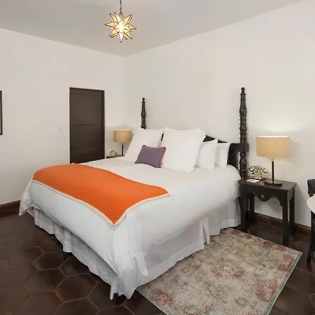 Ingleside Estate Hotel & Bungalows- Adults Only-3