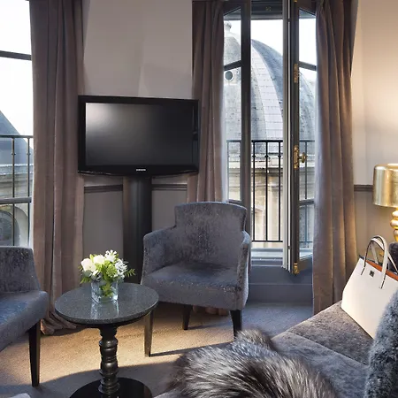 Hotel Lumen Paris Louvre-3