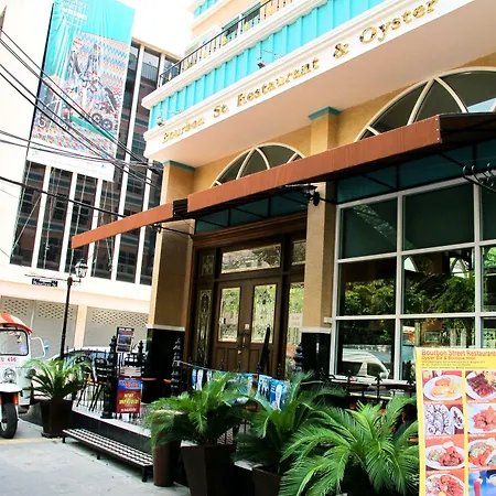 Bourbon St. Boutique Hotel-3