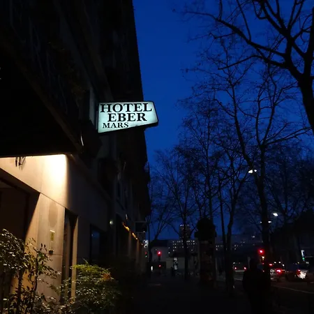 Hotel Le Cercle Tour Eiffel-3