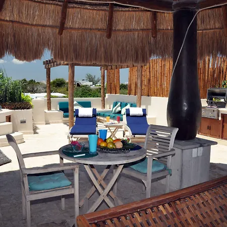 El Taj Oceanfront And Beachside Condo Hotel-3