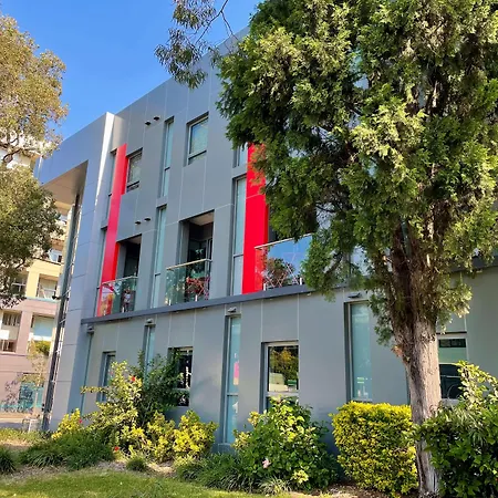 Best Western Plus Camperdown Suites-3
