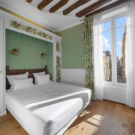 Hotel De La Bretonnerie-2