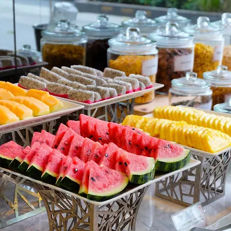 Ramada By Wyndham Bangkok Sukhumvit 87-2