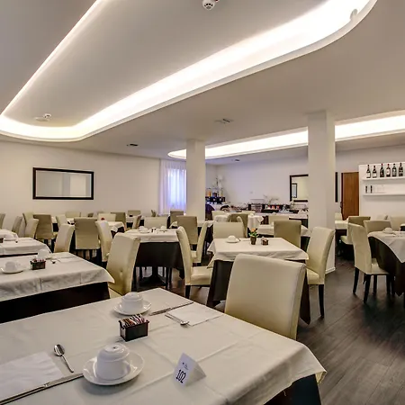 Hotel Cristallo-3