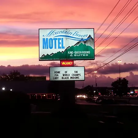 Mountain Breeze Motel-2