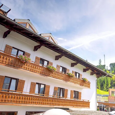 Gut Wenghof - Family Resort Werfenweng-2