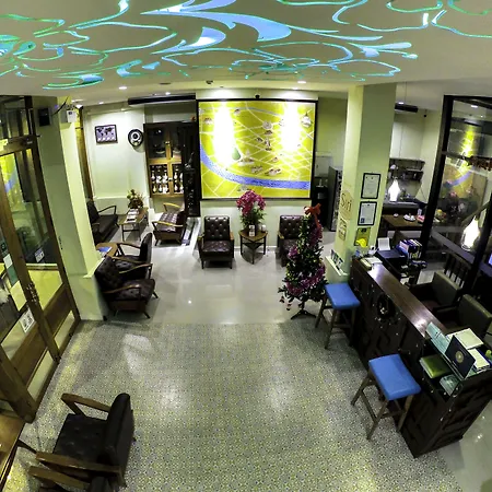 Siri Poshtel Bangkok-2