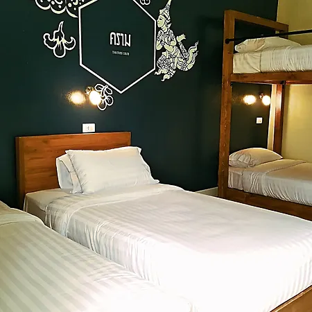 Siri Poshtel Bangkok-3
