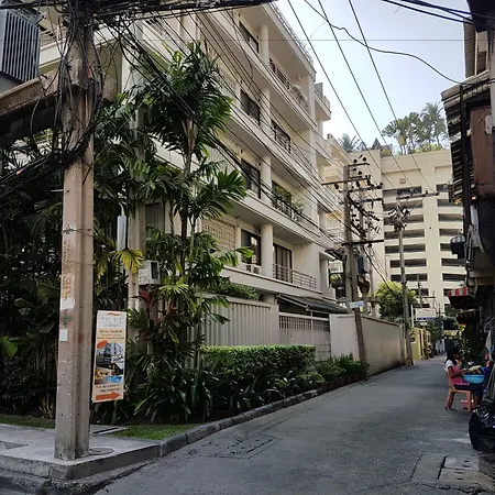 14 Place Sukhumvit Suites-2