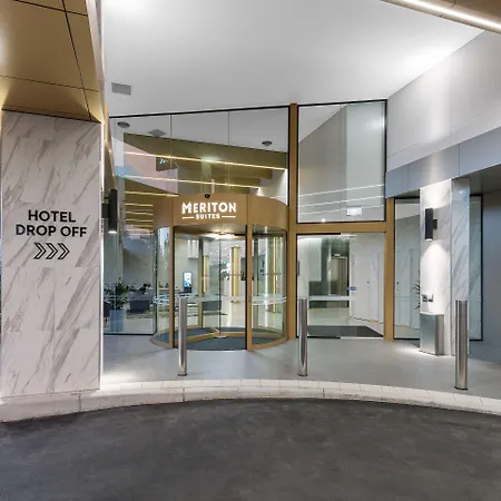 Meriton Suites Sydney Airport-3