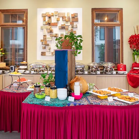Treasures Hotel And Suites-3