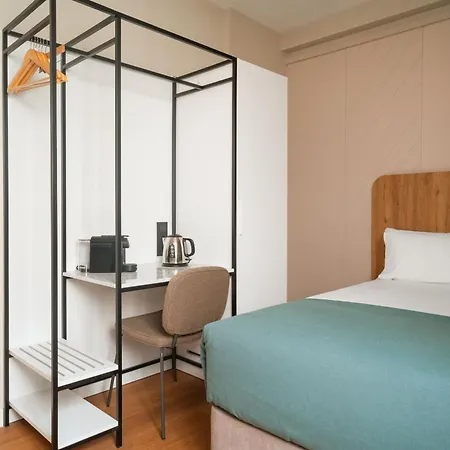 Limehome Benidorm Calle Mayor-3