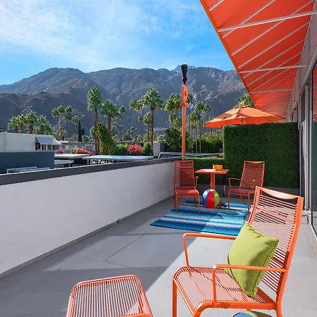 The Twist Palm Springs-3