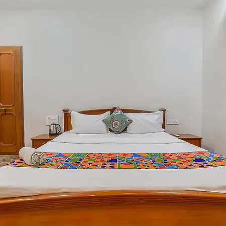 Fabhotel Pink Cozzy-3
