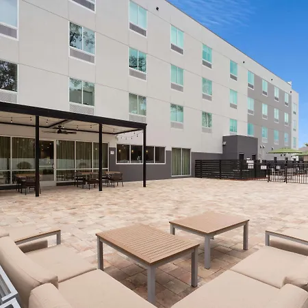 Wyndham Garden Orlando Airport - Free Airport Shuttle-3