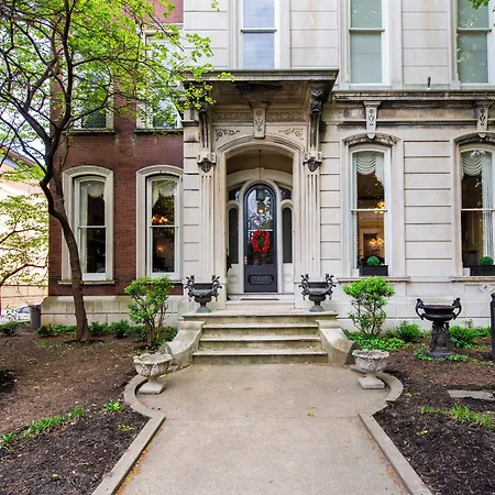 Dupont Mansion Bed & Breakfast-3