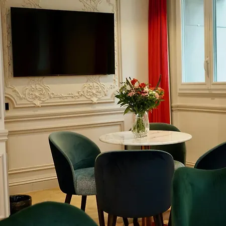 Le Triomphe Paris-2
