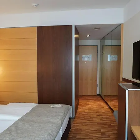 Centrovital Hotel Berlin-2