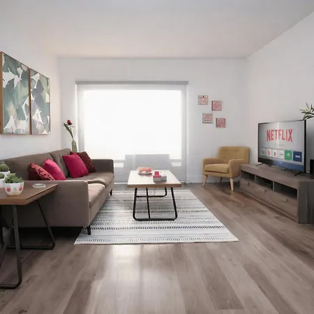 Los Angeles Premium City Suites - Free Secured Parking-3