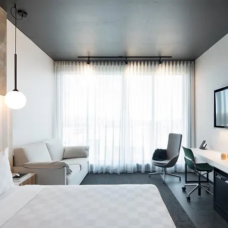 Alt Hotel Calgary University District-2
