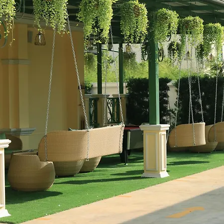 Siri Grand Bangkok Hotel-3