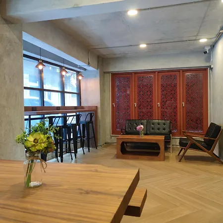 N5 Ratchawong Hostel-2