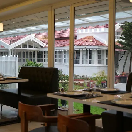 Tiverton Bungalow-2