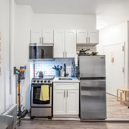 Private One Bedroom Apartment In Times Square & Central Park-2