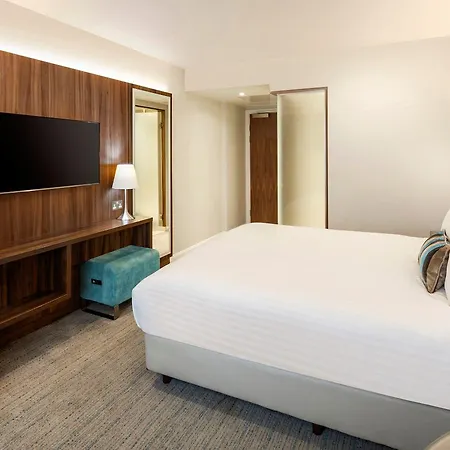 Courtyard By Marriott Edinburgh-3