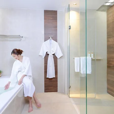 Amanta Hotel & Residence Ratchada-3