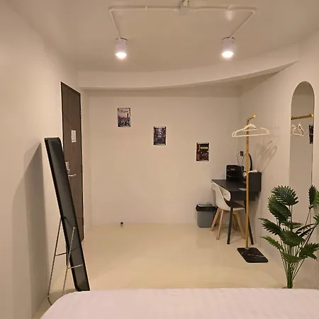 Tuk Tuk Hostel-3