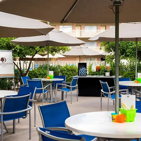 Doubletree Suites By Hilton Phoenix-3