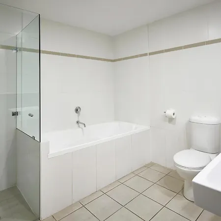 Meriton Suites World Tower, Sydney-2