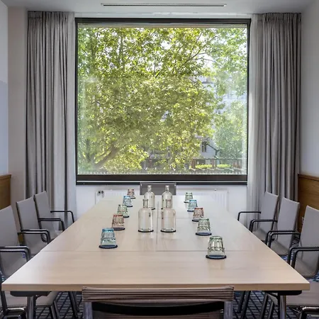 Doubletree By Hilton Berlin Ku'Damm-2