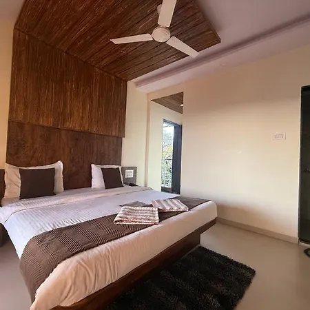 Hotel Mahabaleshwar Mount View-2