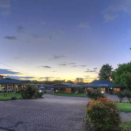 Rest Point Motor Inn-3