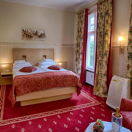 Hotel Augusta Am Kurfuerstendamm-3