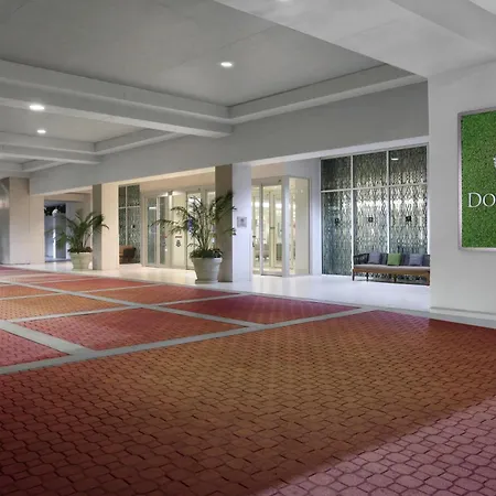 Doubletree By Hilton At The Entrance To Universal Orlando-2