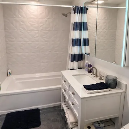 A Place In The Sun Hotel - Adults Only Big Units, 24H Heated Pool & Spa In 1 Acre Park Prime Location, Dog Friendly, Top Midcentury Modern Boutique Hotel-3