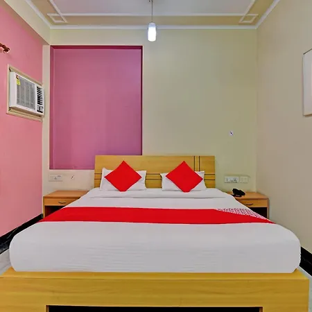 Hotel O Star Board-2