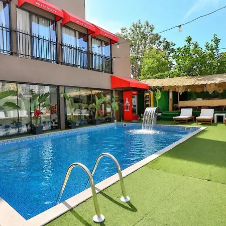 Wolf Of The City Hotel & Spa-2