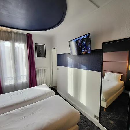 Accueil Hotel Paris Pigalle Montmartre - Hotel Renove-3