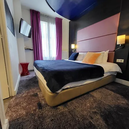 Accueil Hotel Paris Pigalle Montmartre - Hotel Renove-2