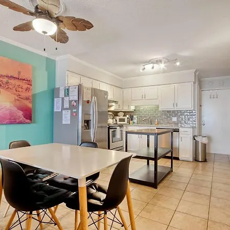 Cherry Grove Retreat & Sea Cabin-2